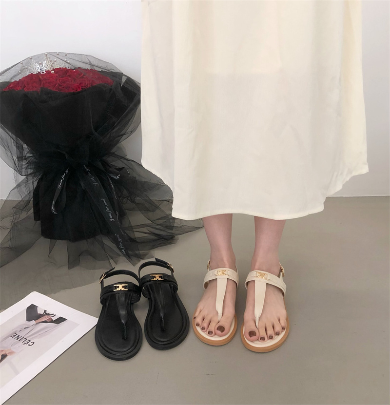 2025 Summer Fashion Flat Toe Thong Sandals Roman Style Women’s Slippers Korean Trend