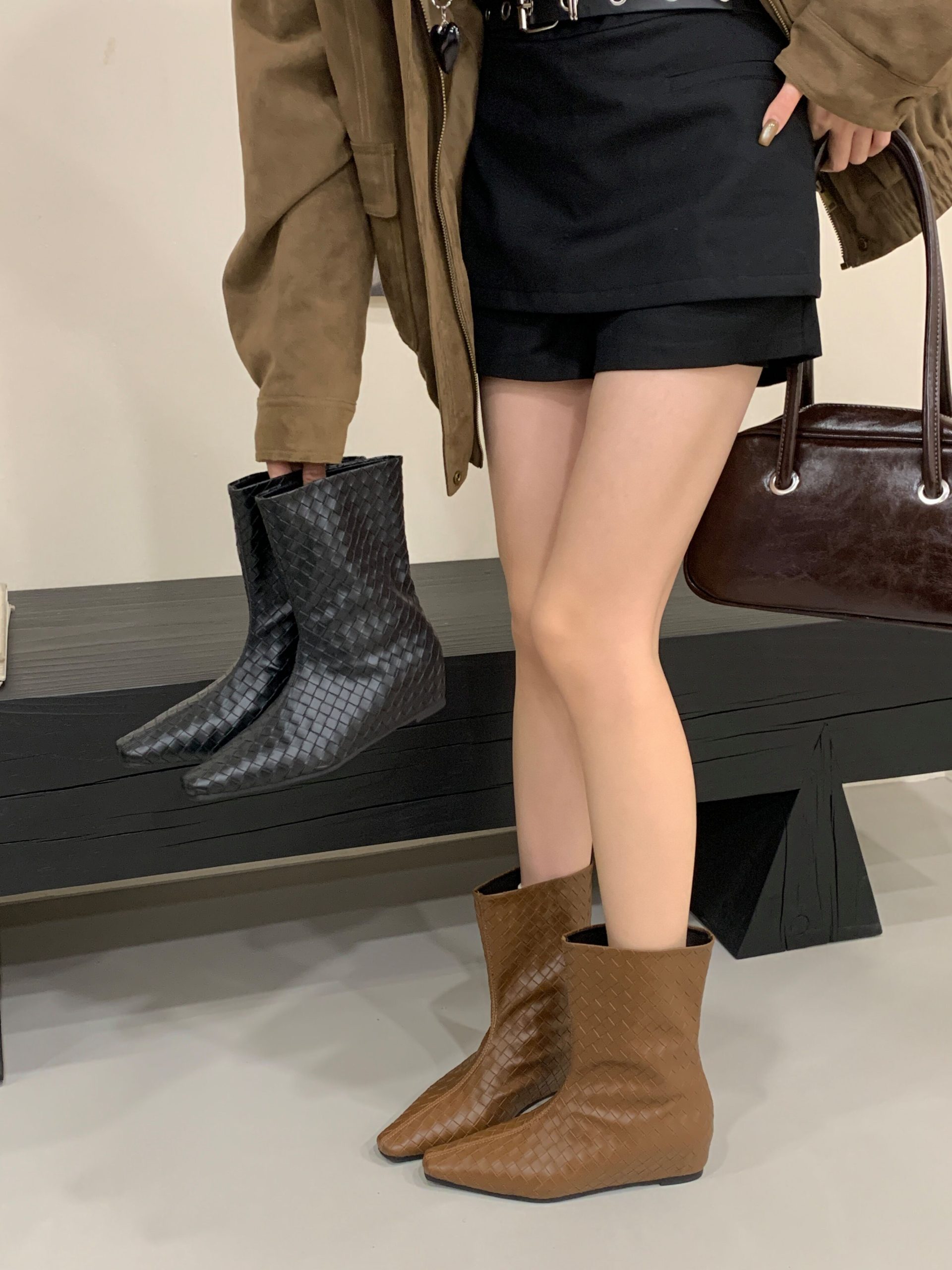 2025 New Retro Slimming Square Toe Hidden Wedge Western Boots Women Short Boots Fashion Comfortable